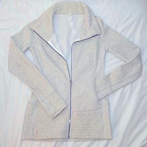 Lululemon Radidant Jacket II heathered white/ light grey